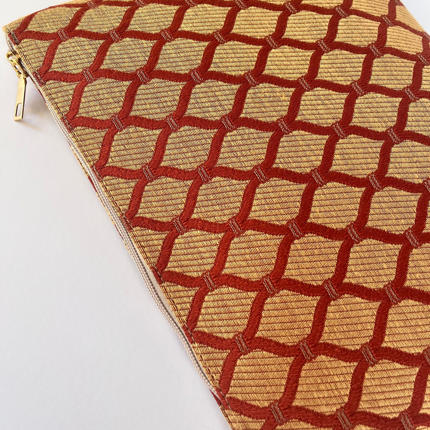 BRAIDS POUCH