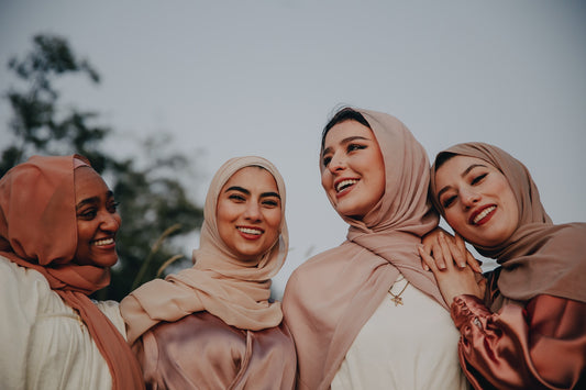 5 Stylish Outfits and Accessories to Wear This Ramadan